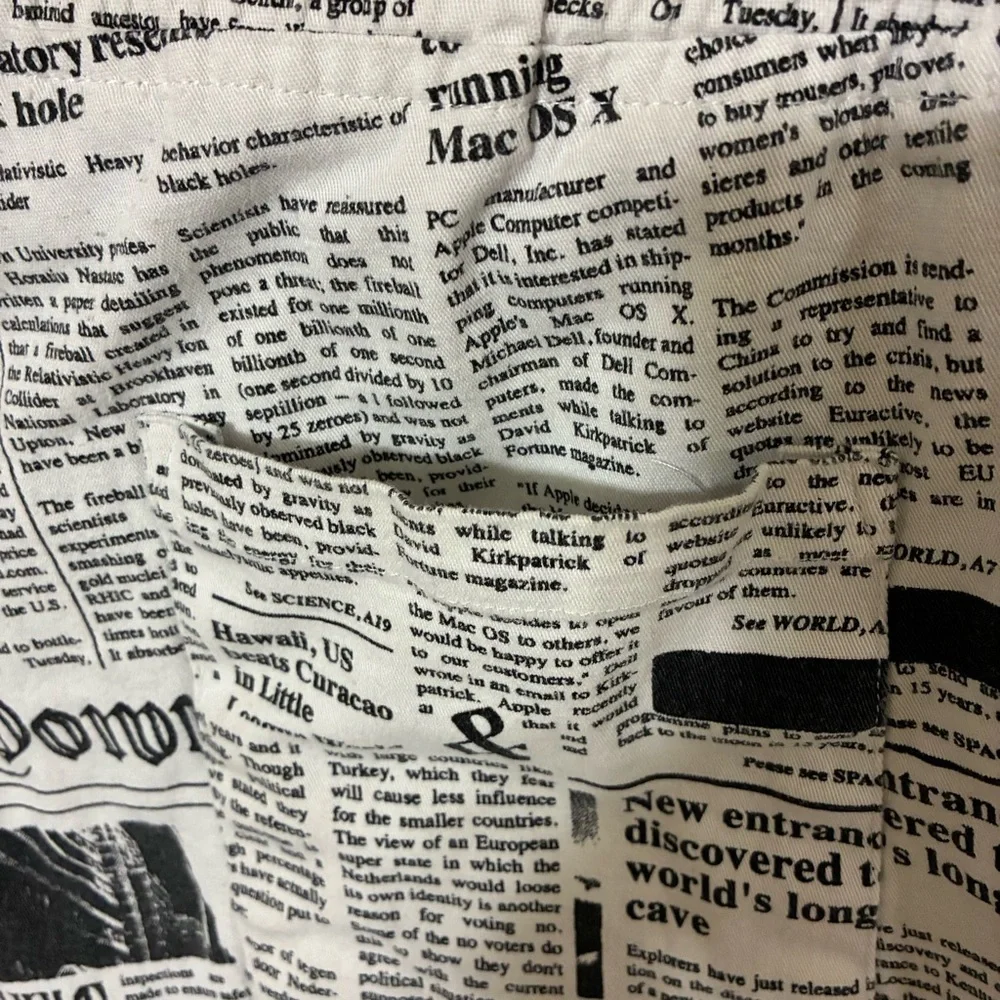 Elwood Newspaper Shorts Men’s XXL White Black Drawstring Pull On Casual